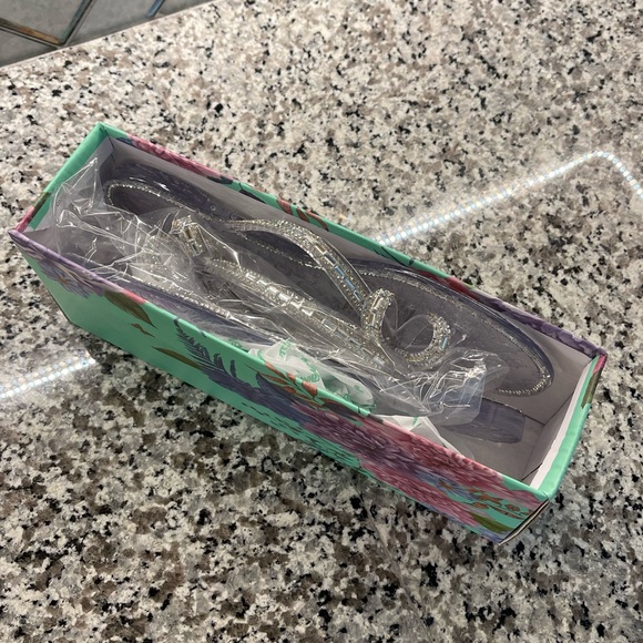 Clear Rhinestone Jelly Sandals 💎 - Picture 5 of 5